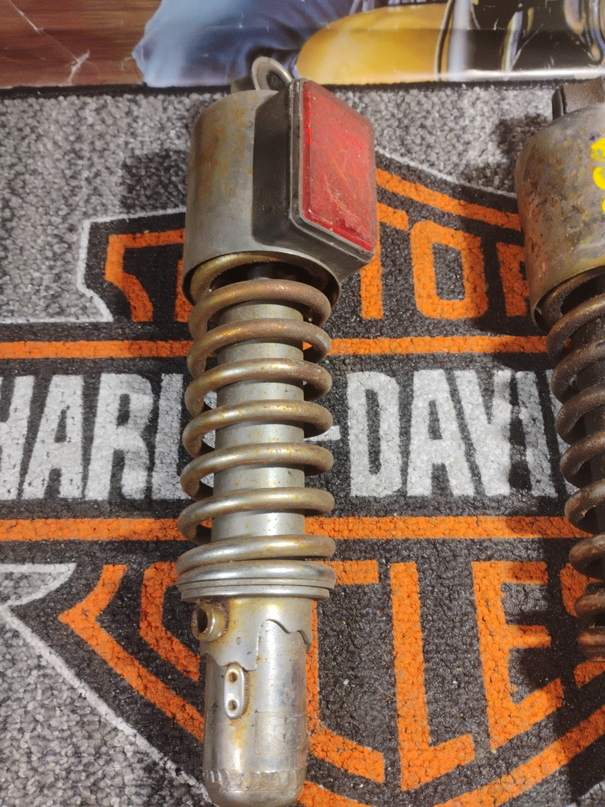 1982 yamaha xs650 ohc y433~ rear shocks suspension