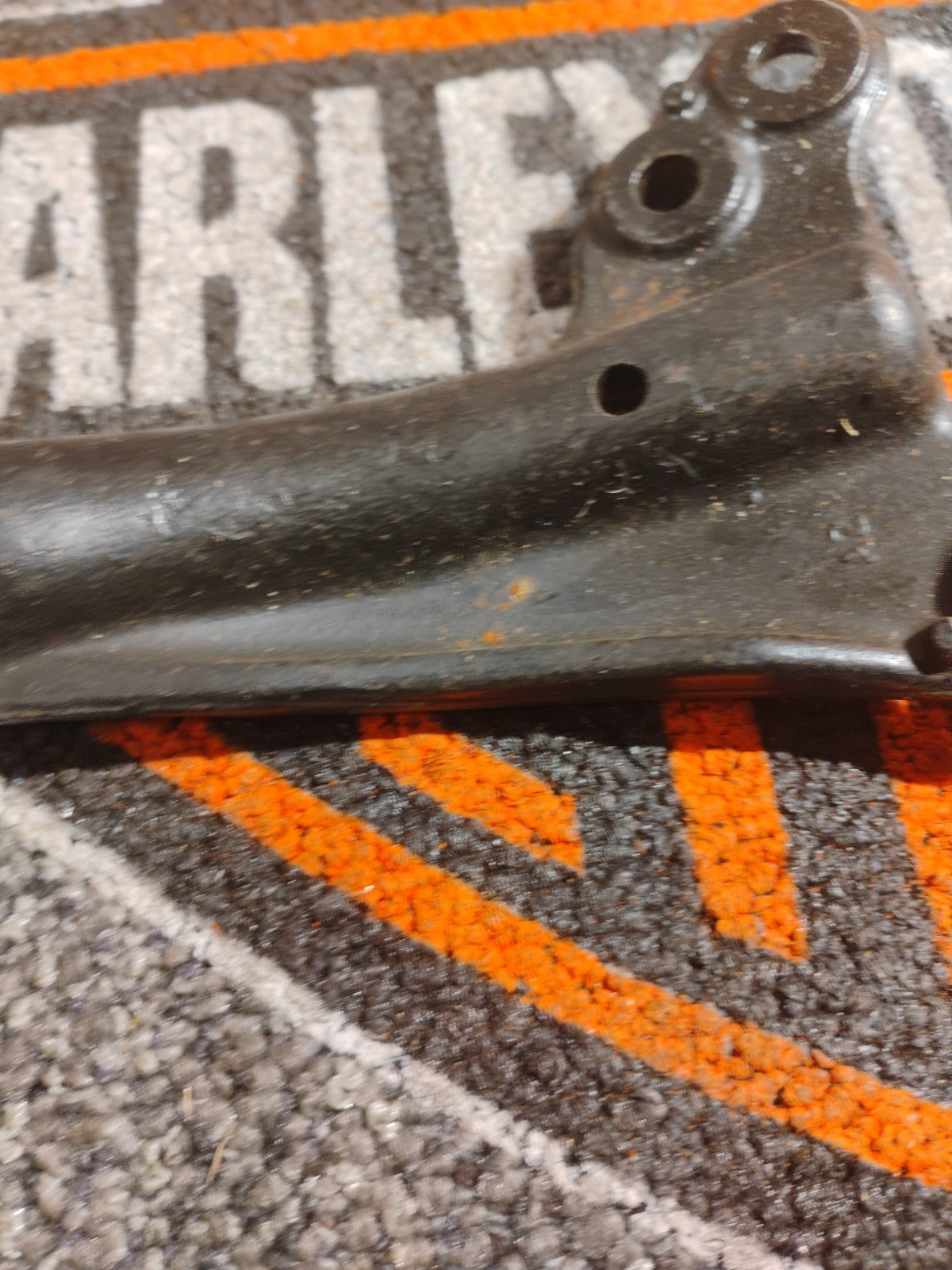 Harley Dyna Super Wide Glide Low Rider Black Rear Exhaust Mount Bracket 65695-06