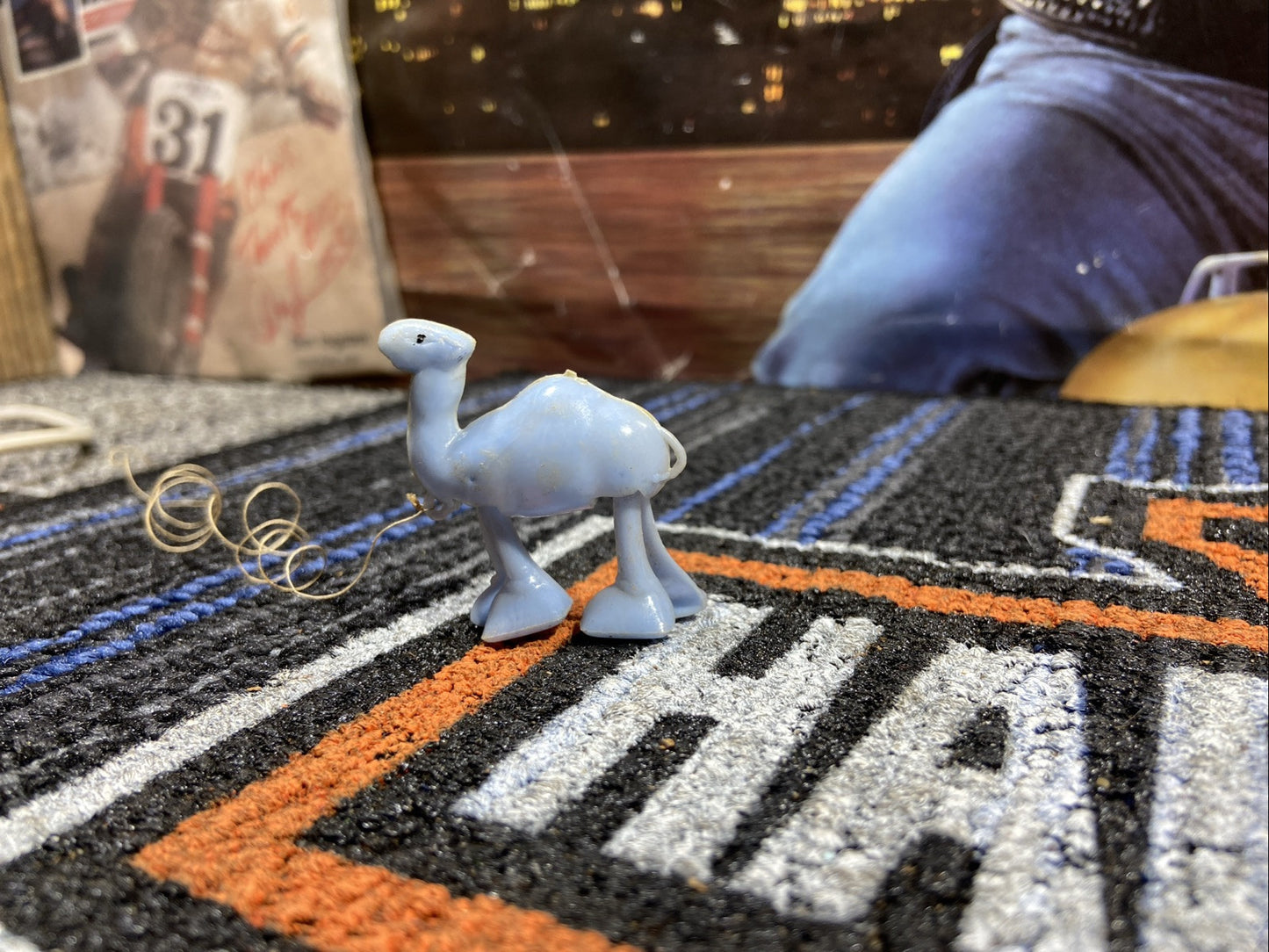 Vintage Space-Walking CAMEL Plastic Kids mini TOY Cracker Jack Gumball Prize