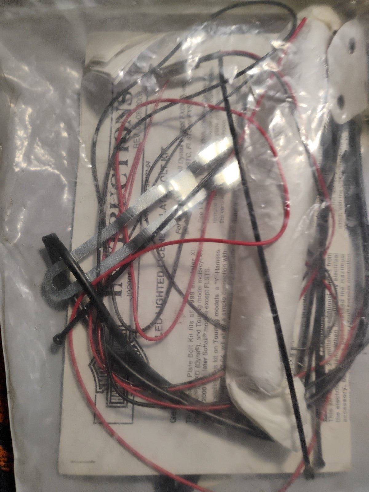  HARLEY LIGHTED LICENSE PLATE BOLT KIT FXD '99-'03 SOFTAIL '00-'05 59422-04