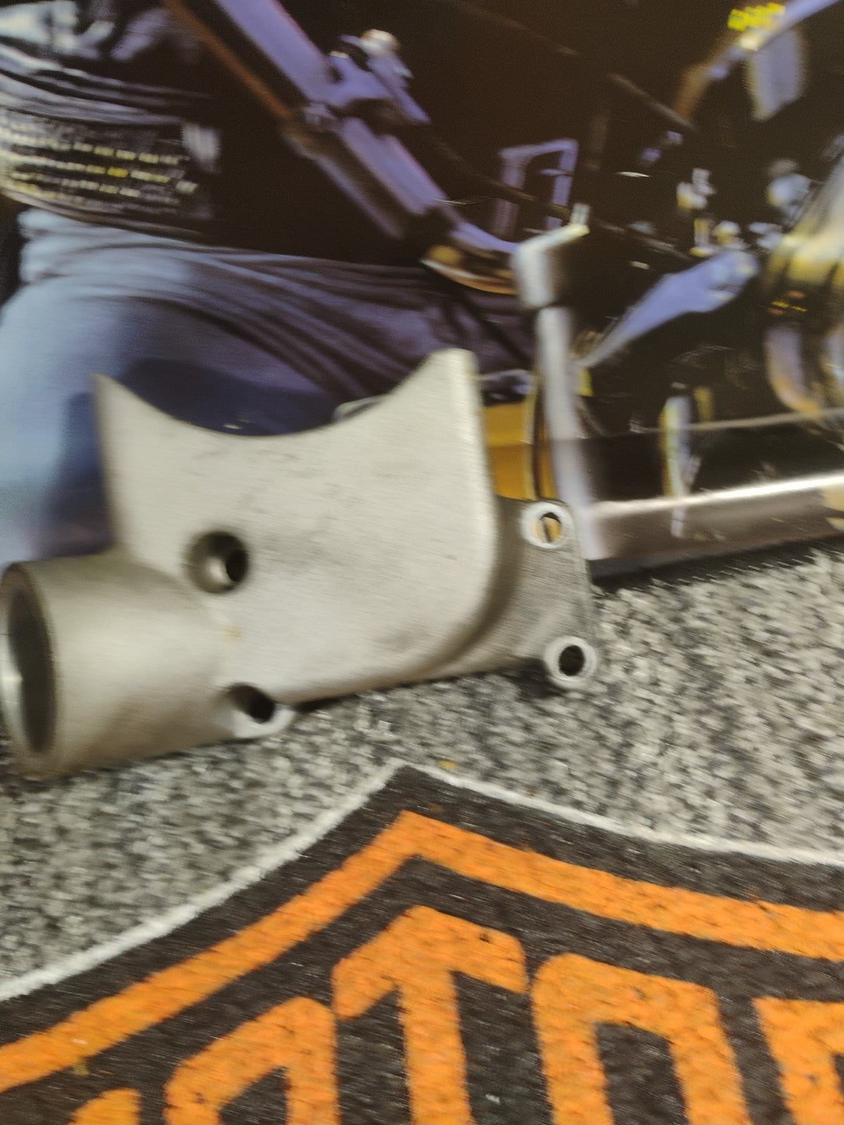 HARLEY DAVIDSON 62431-02 TWIN CAM OEM OIL FILLER HOUSING C26 413 BIKE PART