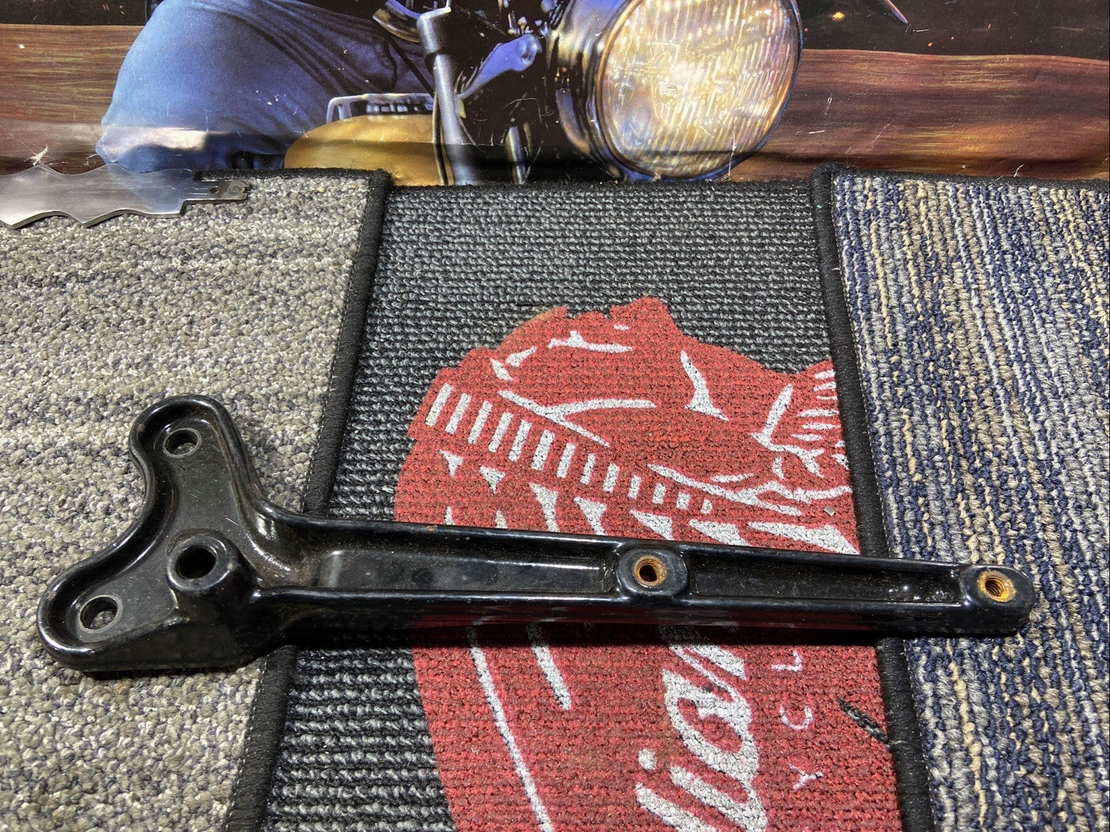 Harley OEM 65436-00 Exhaust support 00-06 FLSTF FXSTD