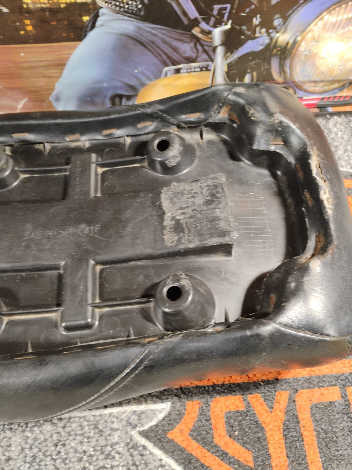 Motorcycle Rear Back Passenger Seat - 45310 - 31FOO - SAE PP 41F SUZUKI Volusi