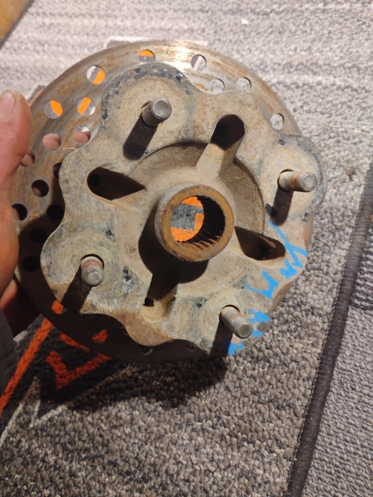 2005 Yamaha Kodiak 400 front hub with rotor 