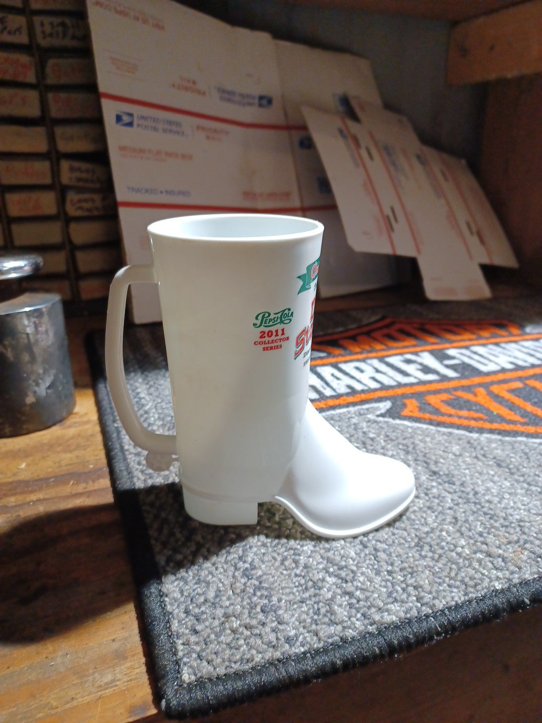 DIXIE STAMPEDE Christmas At Dixie Drink Cup Boot Shaped Figure 2010