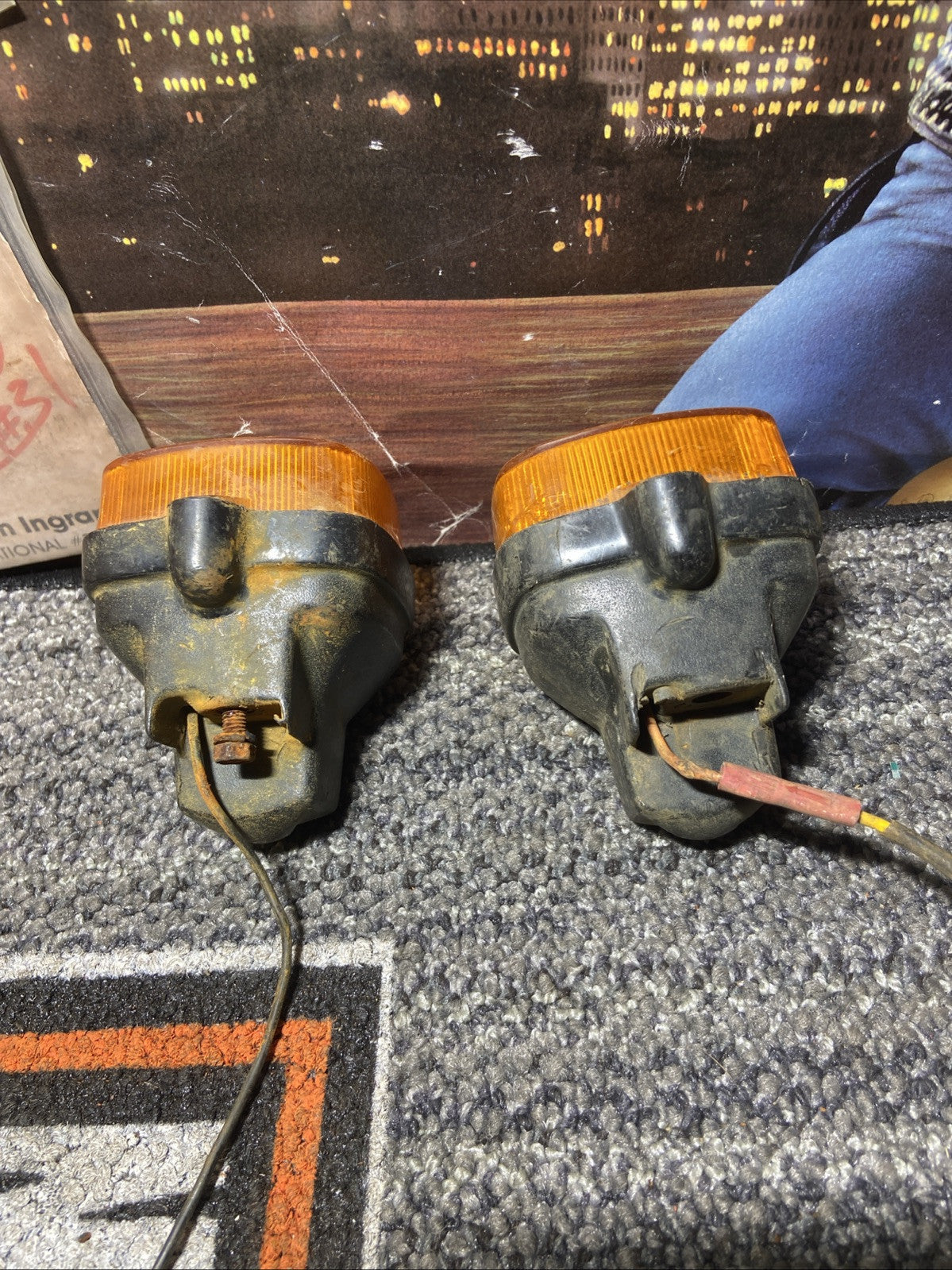 1984 Honda XL200R TURN SIGNAL INDICATOR LIGHTS A369