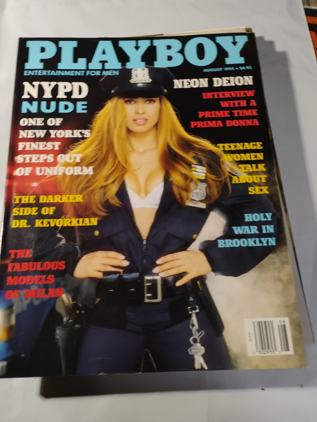 August 1994 Playboy Magazine - Neon Deion Sanders Feature 