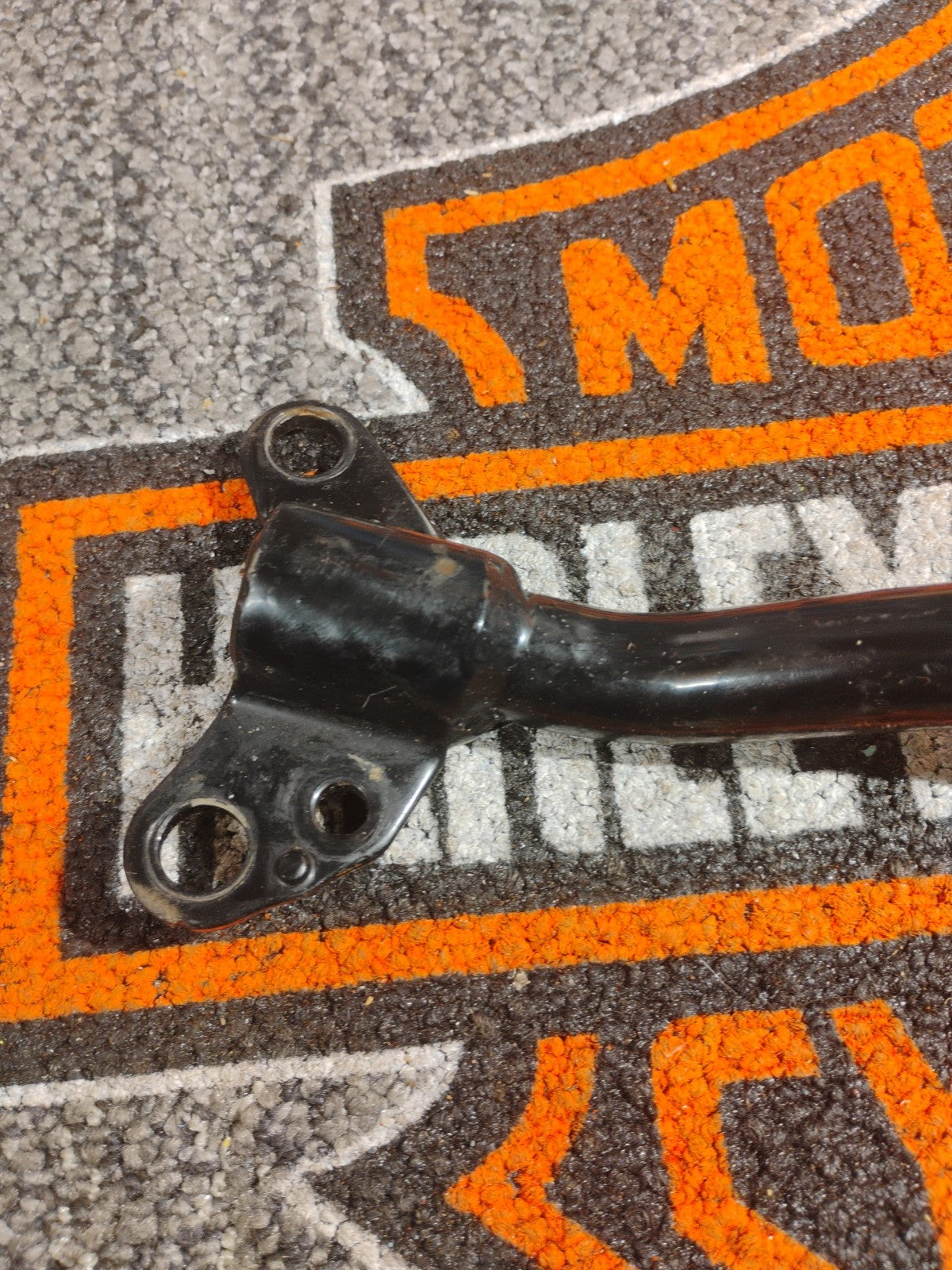 RARE Genuine Harley Davidson Dyna FXD Exhaust Muffler Mount Bracket 2007