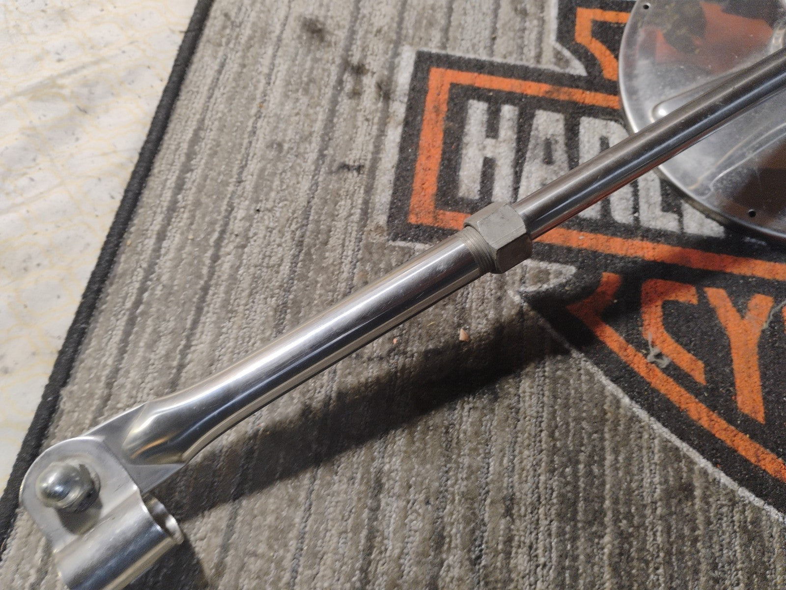 Used Freightliner Center Ball Stud Tripod Mount  Mirror - P/N A22-72071-000