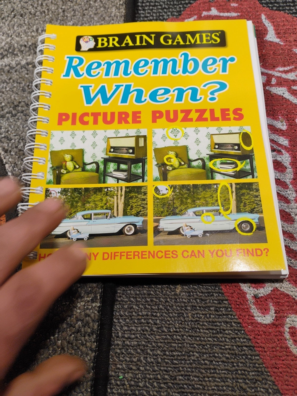 Brain Games Picture Puzzles How Many Differences Can You Find? Contains Answers