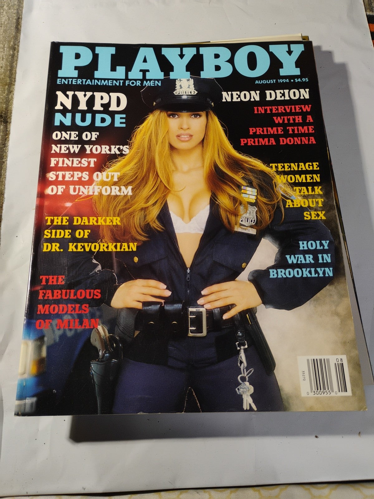 August 1994 Playboy Magazine - Neon Deion Sanders Feature 