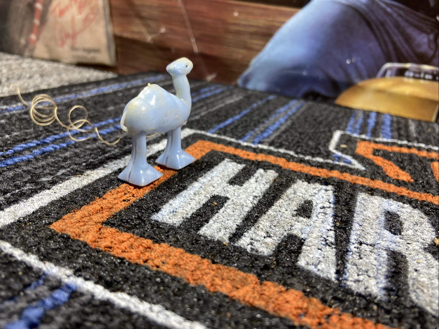 Vintage Space-Walking CAMEL Plastic Kids mini TOY Cracker Jack Gumball Prize