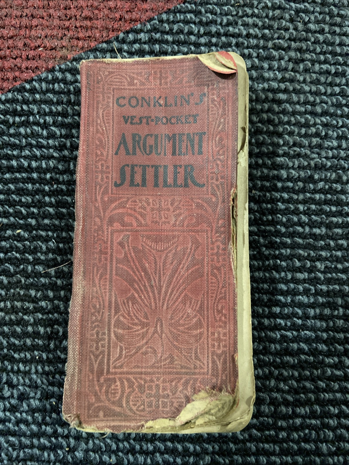 Antique Hill’s Vest Pocket French English Dictionary Copyright 1898