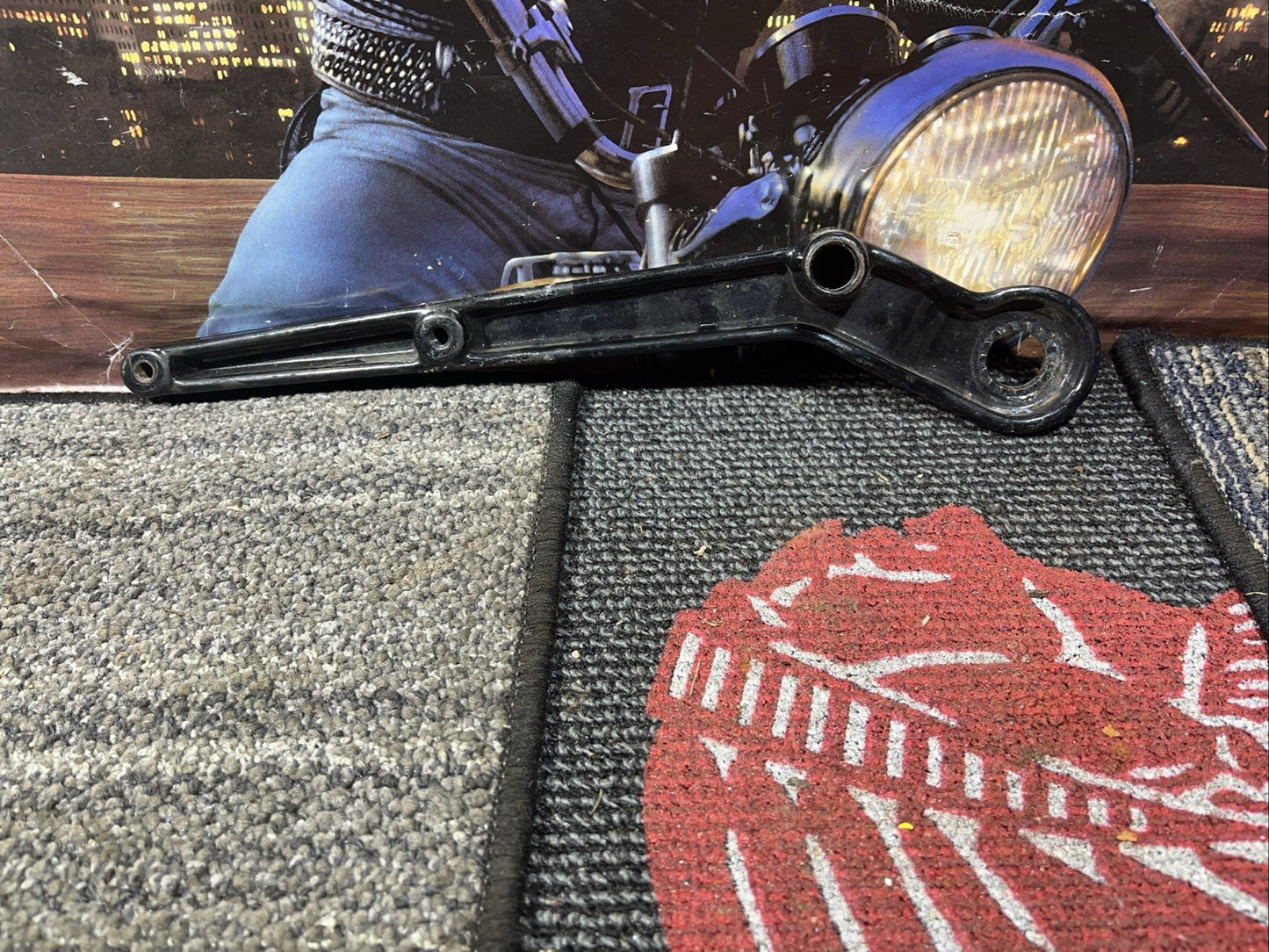 65522-91 1990-1999 FLSTF FATBOY EXHAUST BRACKET HARLEY DAVIDSON