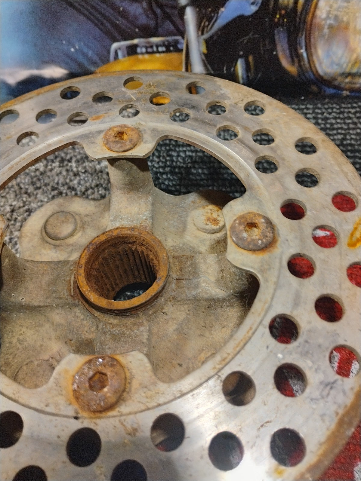 2005 Yamaha Kodiak 400 front hub with rotor 