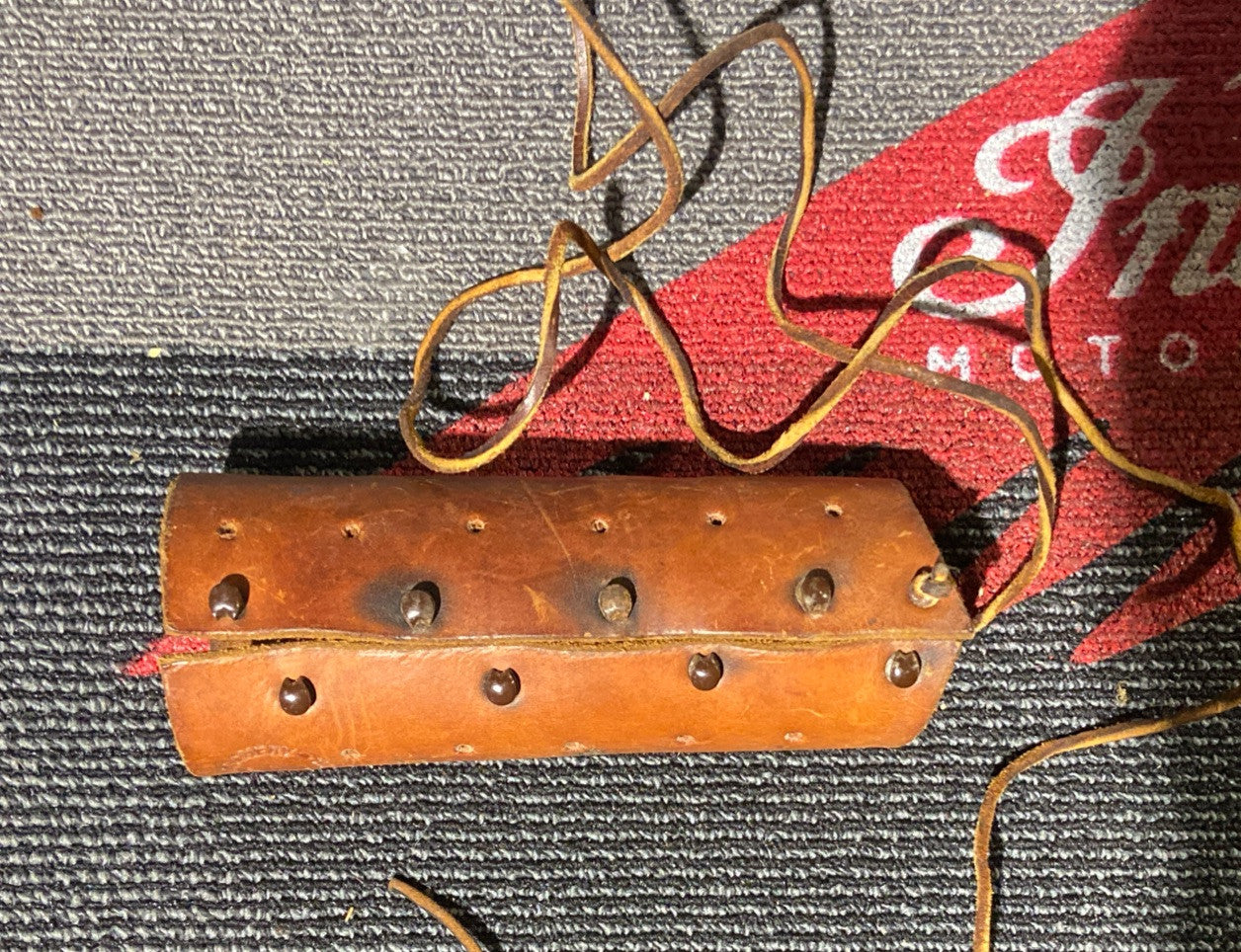 Leather Archery Arm Guard Traditional Bow Longbow Recurve Bow Forearm Protector