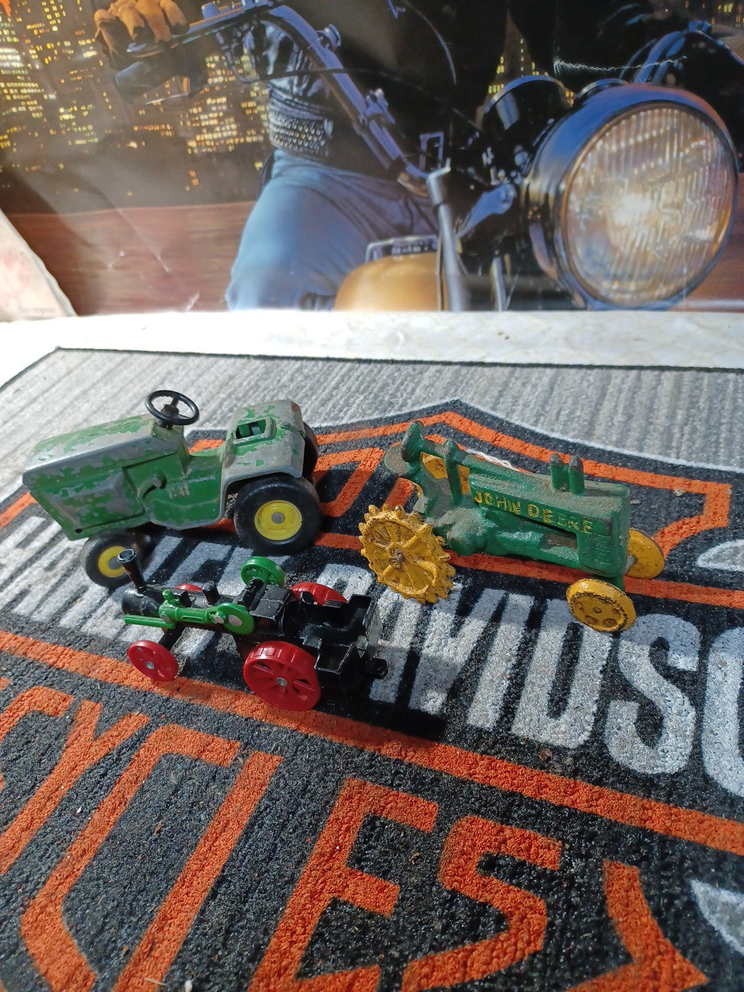 Antique Case Train And John Deere Tracktor Collection Lot