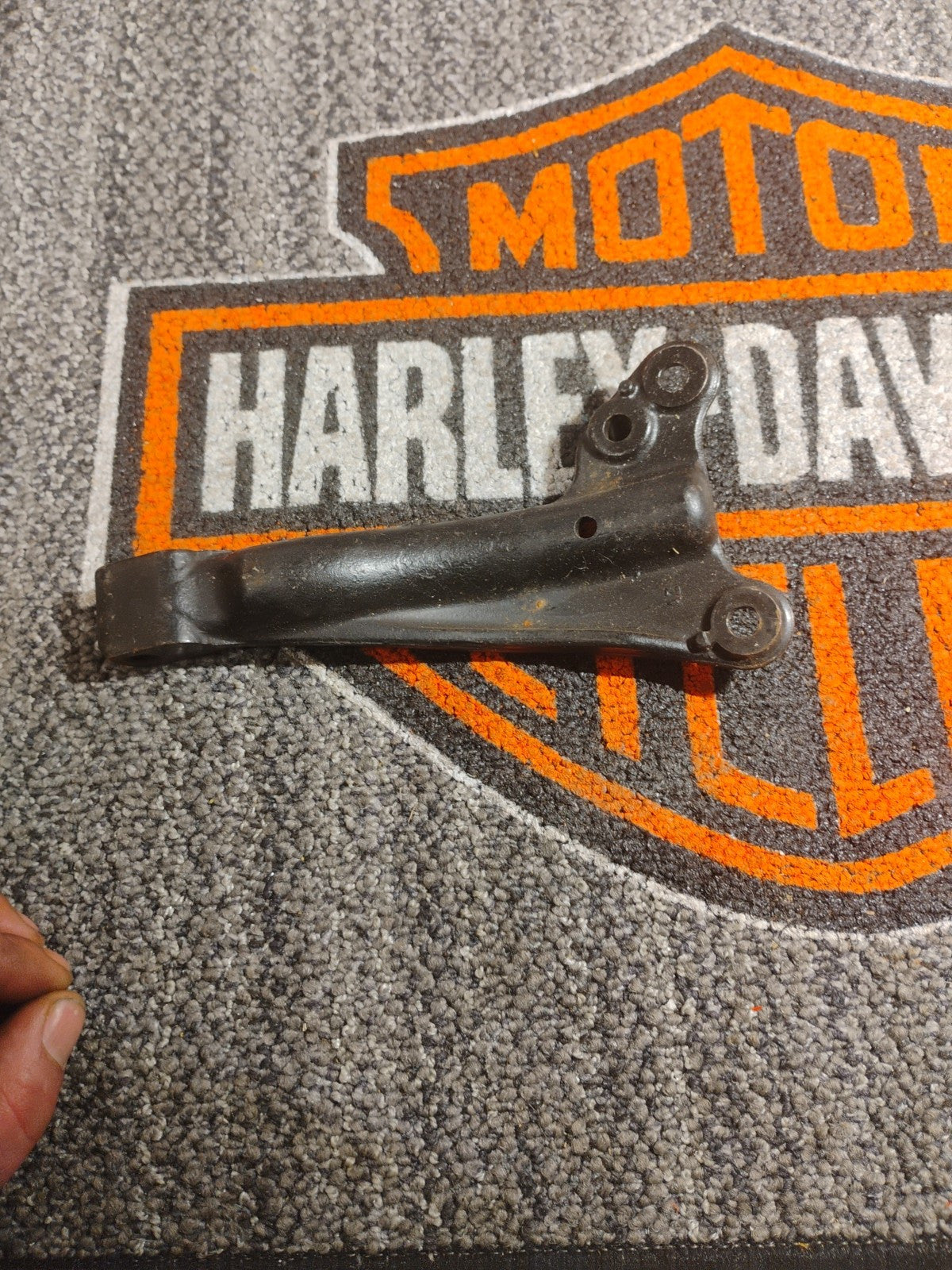 Harley Dyna Super Wide Glide Low Rider Black Rear Exhaust Mount Bracket 65695-06