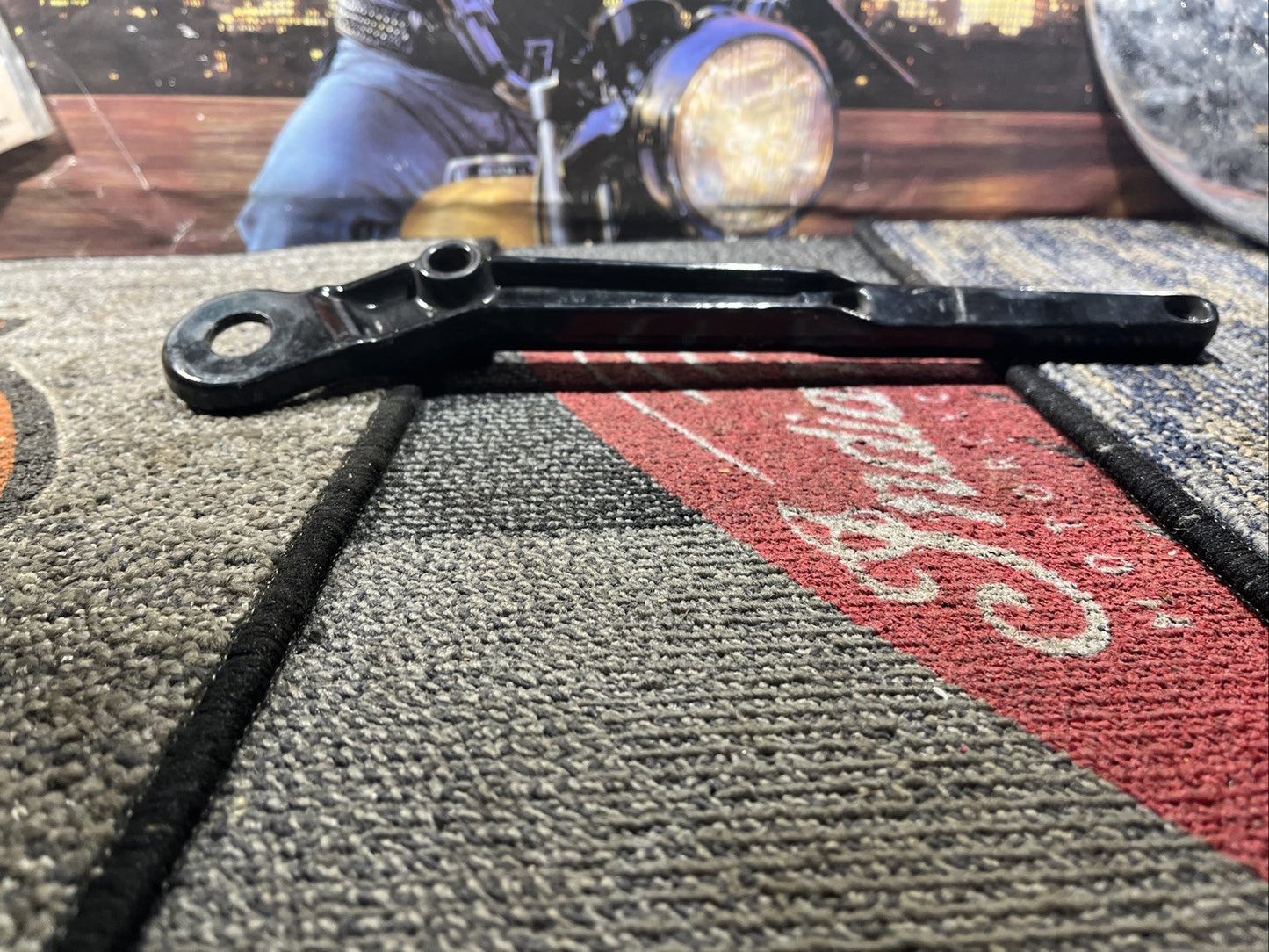 65522-91 1990-1999 FLSTF FATBOY EXHAUST BRACKET HARLEY DAVIDSON