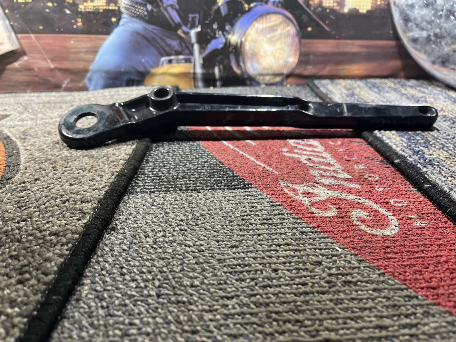 65522-91 1990-1999 FLSTF FATBOY EXHAUST BRACKET HARLEY DAVIDSON