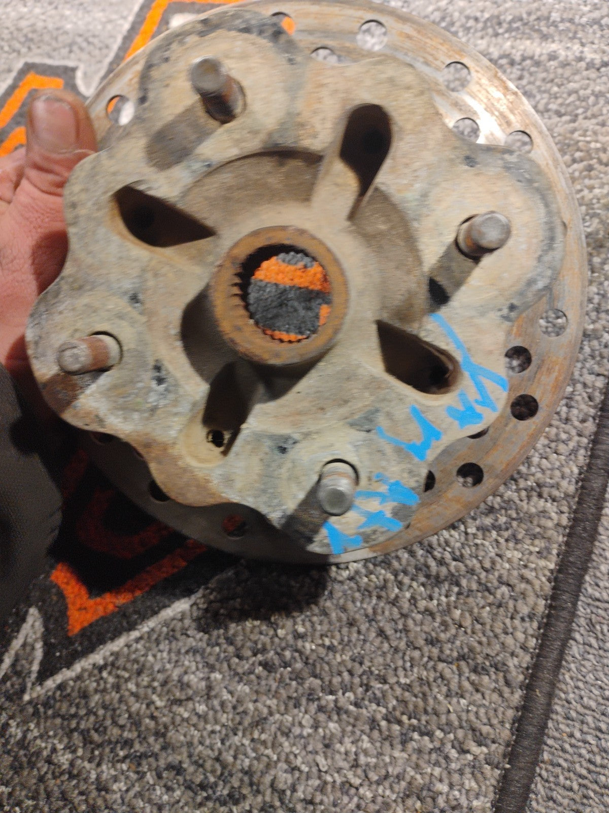 2005 Yamaha Kodiak 400 front hub with rotor 