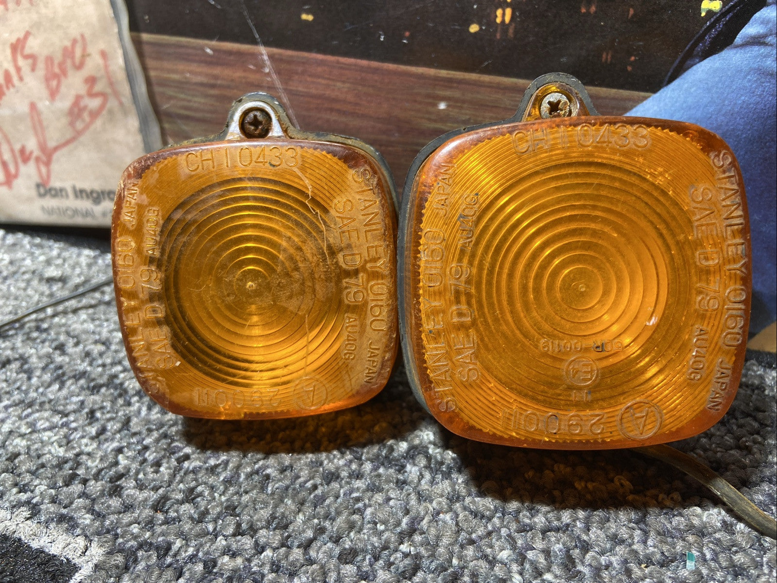 1984 Honda XL200R TURN SIGNAL INDICATOR LIGHTS A369