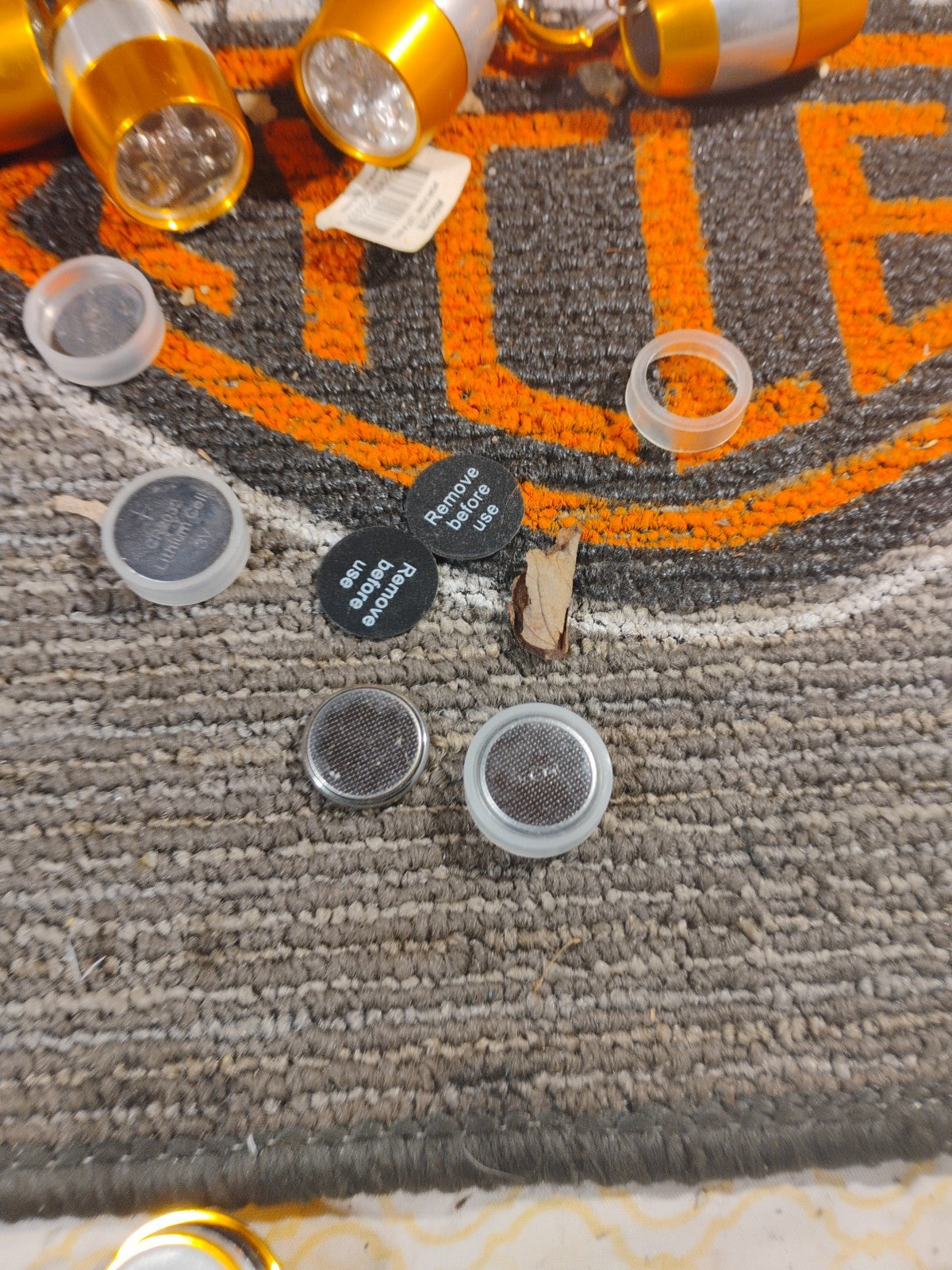 Lot Of 17  Led Flashlights Key Chains With No Battery