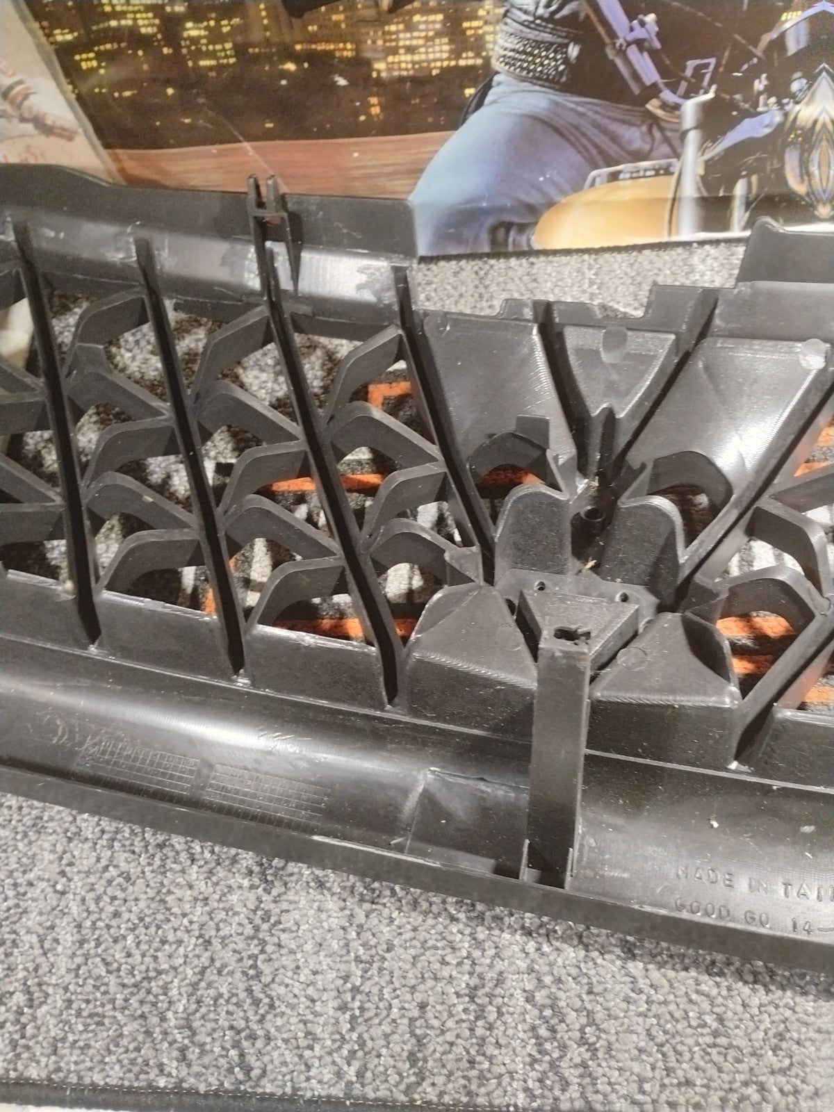 fits 2000-2001 MONTERO SPORT Front Bumper Grille Black NEW