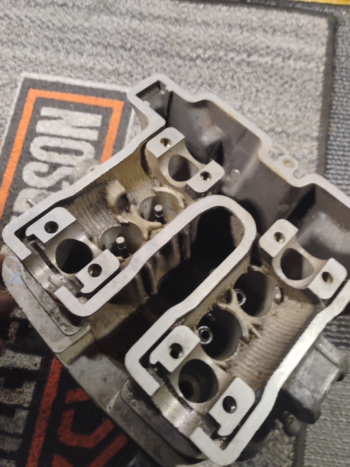 OEM 1984 YAMAHA XT250L CYLINDER HEAD 