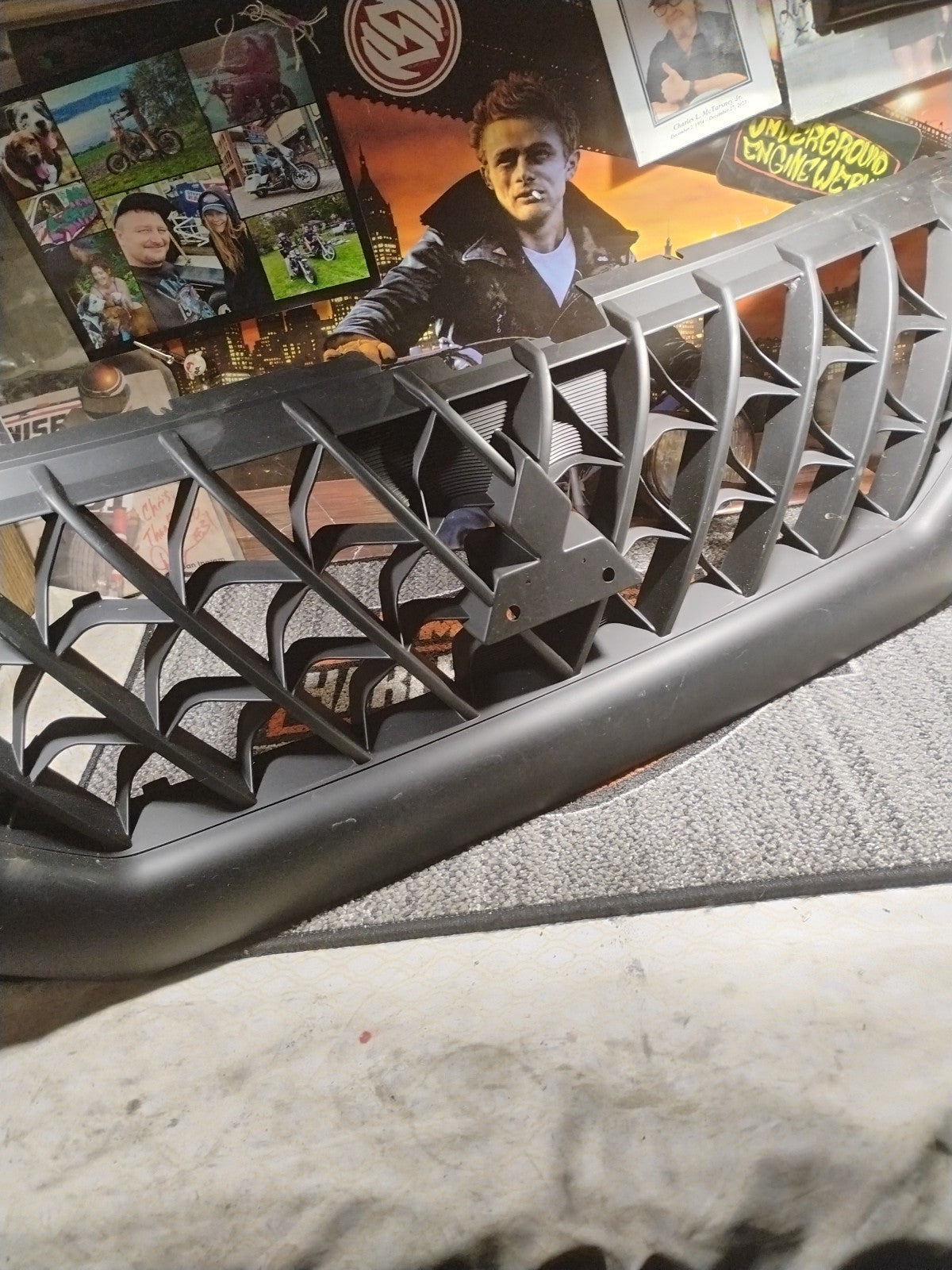 fits 2000-2001 MONTERO SPORT Front Bumper Grille Black NEW