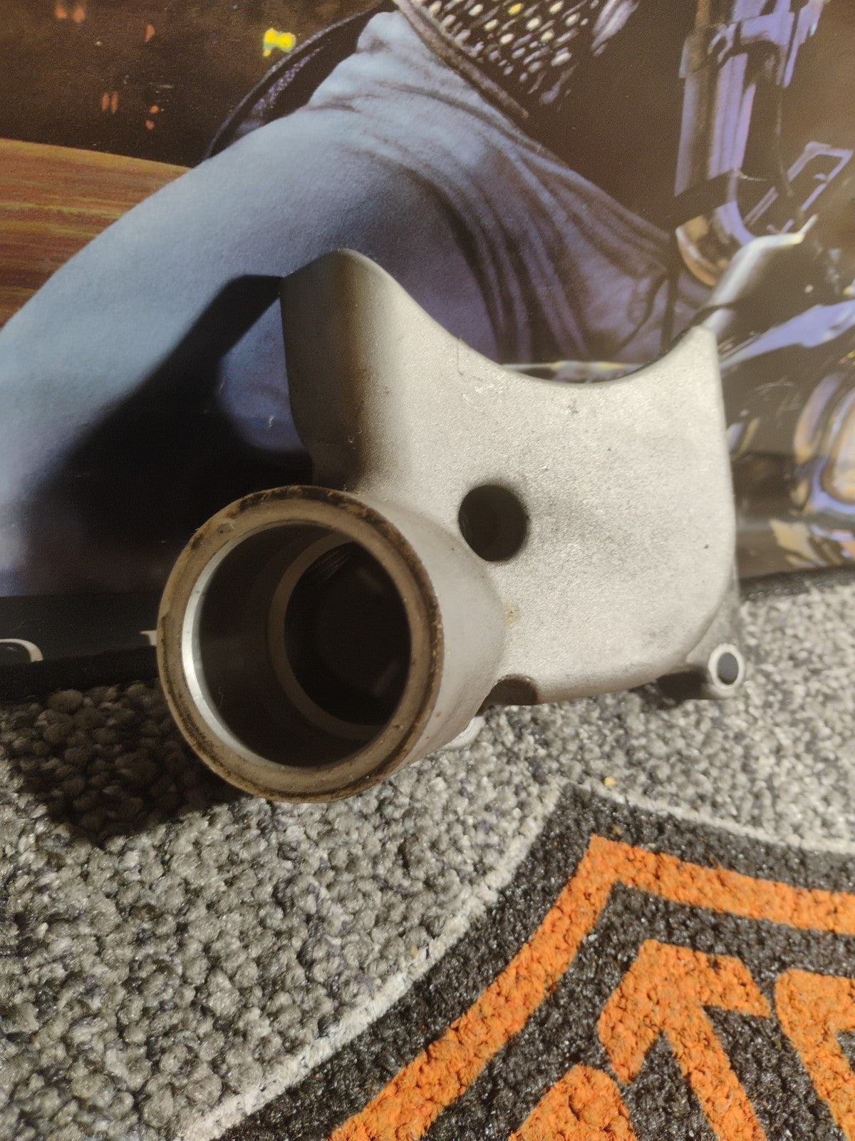 HARLEY DAVIDSON 62431-02 TWIN CAM OEM OIL FILLER HOUSING C26 413 BIKE PART