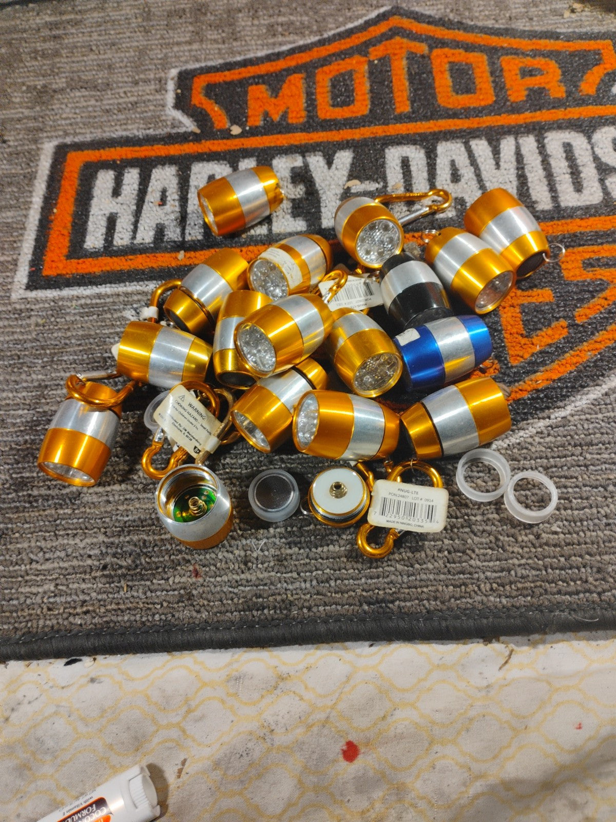 Lot Of 17  Led Flashlights Key Chains With No Battery