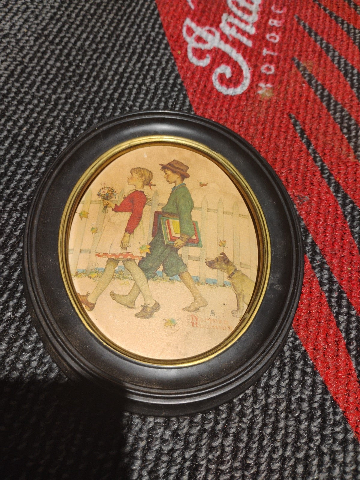 Vintage Norman Rockwell Raised Relief Print Oval Frame