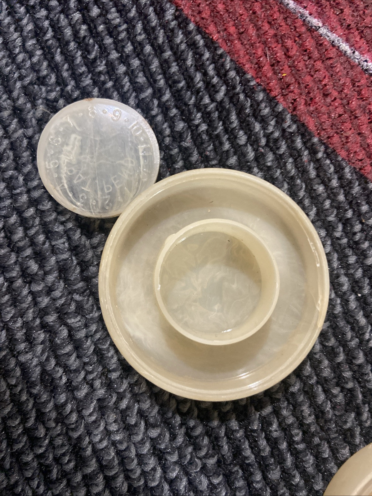 Stanhome Collapsible Travel Drinking Cup and Lid w/ Pill Holder Vintage