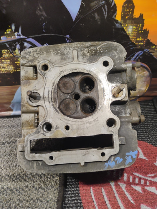 OEM 1984 YAMAHA XT250L CYLINDER HEAD 